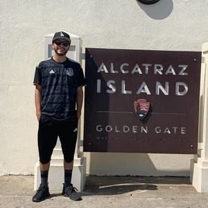 Meet your Posher, Adrian